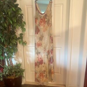 Floral Sleeveless Maxi Dress